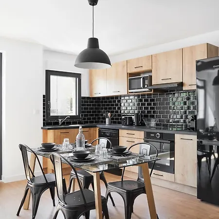 New-york New-york : Fibre Wifi/linge/parking Châteaubriant